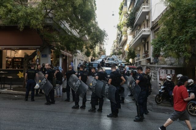 Σε εξέλιξη επιχείρηση εκκένωσης κατάληψης στο Παγκράτι