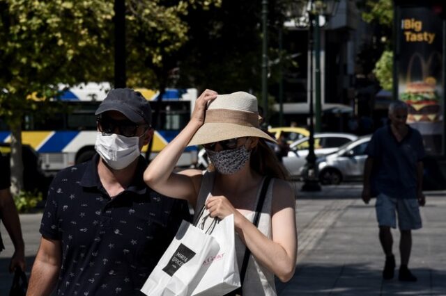 Τρεις λόγοι που ο κορονoϊός είναι “πυρκαγιά έτοιμη να φουντώσει”