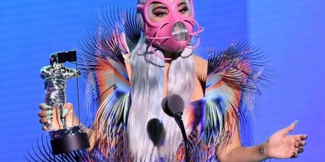 “Απόκοσμη” η εμφάνιση της Lady Gaga στα Video Music Awards