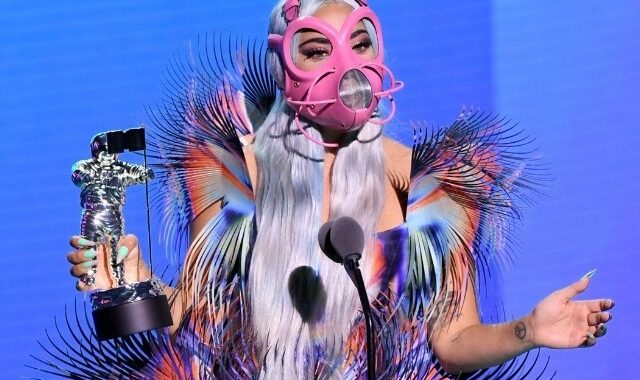 “Απόκοσμη” η εμφάνιση της Lady Gaga στα Video Music Awards