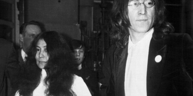 Τζον Λένον: Η συγγνώμη του δολοφόνου του, 40 χρόνια μετά