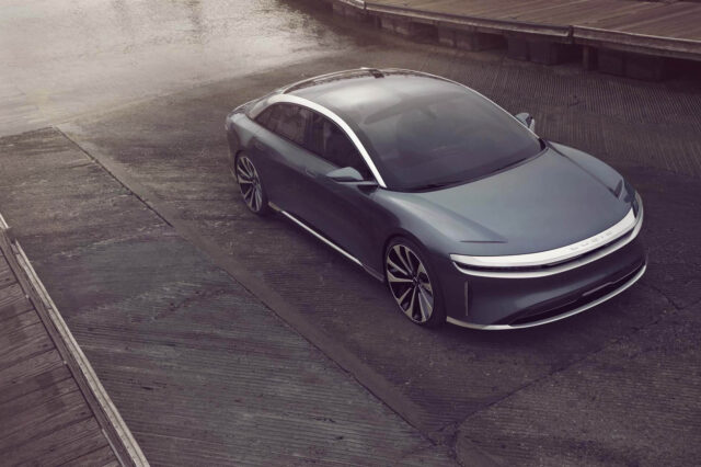 Lucid Air: Το νέο ηλεκτροκίνητο αυτοκίνητο με αυτονομία 832 χλμ. γκρεμίζει την μετοχή της Tesla