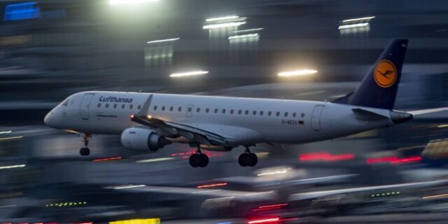 Γερμανία: Η Lufthansa αποπλήρωσε τα δάνεια που είχε λάβει για την πανδημία