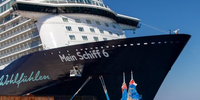 Κρουαζιερόπλοιο Mein Schiff 6: Έλεγχος της ΕΑΔ σε πολυιατρείο και κλινική για τα τεστ κορονοϊού
