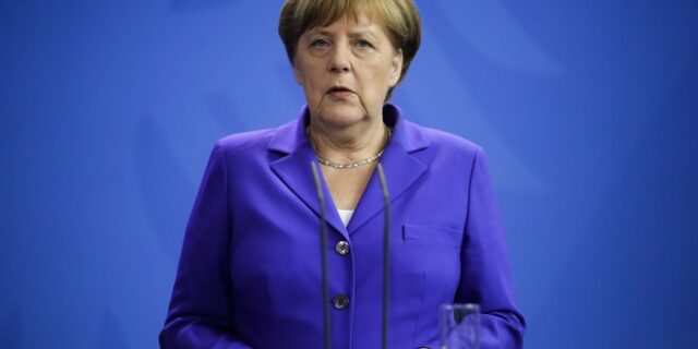 Spiegel: Η Μέρκελ επισκέφθηκε τον Ναβάλνι στο νοσοκομείο  