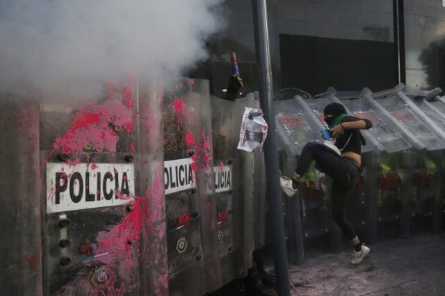 Μεξικό: Στους δρόμους εκατοντάδες διαδηλώτριες για τη νομιμοποίηση των αμβλώσεων
