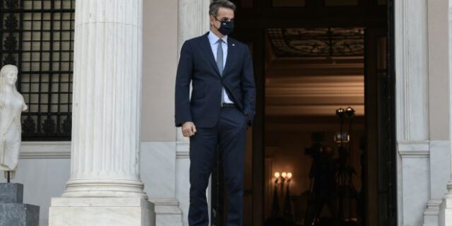 Οι 4 λόγοι που η κυβέρνηση φοβάται το lockdown