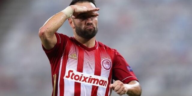 Ολυμπιακός – Ομόνοια 2-0: Κουνάει σεντόνι με Βαλμπουενά, Ελ Αραμπί