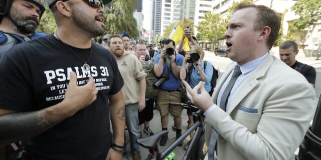 ΗΠΑ: Το Facebook κατέβασε τους λογαριασμούς της Patriot Prayer