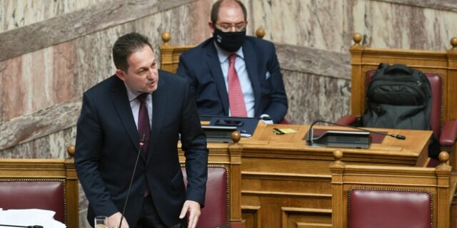 Βουλή: Κόντρα Πέτσα – ΣΥΡΙΖΑ για τις καταστροφές στην Καρδίτσα