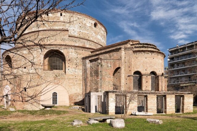 Το νέο Ευρωπαϊκό Βραβείο Αυτοκράτειρα Θεοφανώ απονέμεται για πρώτη φορά στο πρόγραμμα ανταλλαγής φοιτητών της Ευρωπαϊκής Ένωσης, ERASMUS