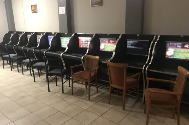 Νέα μεγάλη επιτυχία της ΕΛ.ΑΣ. κατά του παράνομου τζόγου στην Αττική – 3 συλληφθέντες οδηγήθηκαν στον εισαγγελέα