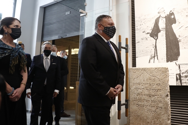 Ο Μάικ Πομπέο  επισκέφτηκε το Εβραϊκό Μουσείο Θεσσαλονίκης