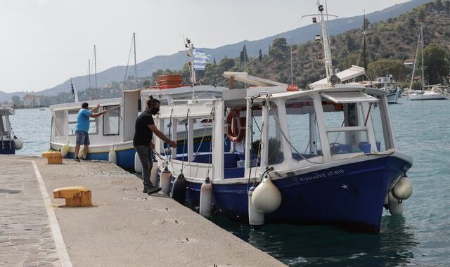 Πόρος: Φωτιά σε πλοίο- Δύο ελαφρά τραυματίες