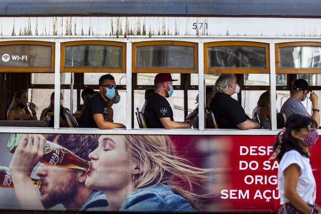 Κορονοϊός: Νέα περιοριστικά μέτρα στην Πορτογαλία ενόψει του ανοίγματος των σχολείων
