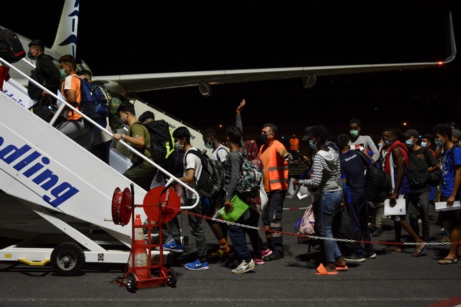 Θεσσαλονίκη: Ολοκληρώθηκε η μεταφορά των 400 προσφυγόπουλων από τη Μόρια