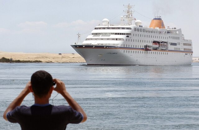 Γερμανικά ΜΜΕ: Κρουαζιερόπλοια για τη στέγαση προσφύγων στη Λέσβο;