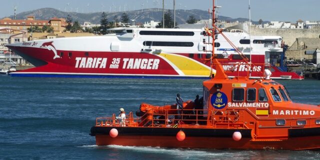 Ισπανία: Πάνω από 100 μετανάστες διασώθηκαν στα Κανάρια Νησιά