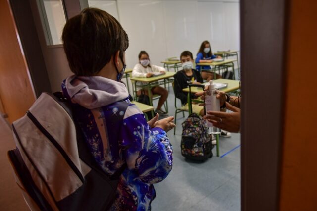 Κορονοϊός: Ερωτηματικό το πόσοι μαθητές έχουν νοσήσει