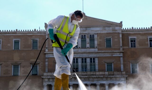 Το κίνημα κατά της μάσκας απειλεί τη δημόσια υγεία