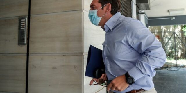 ΣΥΡΙΖΑ: “Βελούδινα” περνάνε οι αλλαγές, πιο στιβαρή λειτουργία
