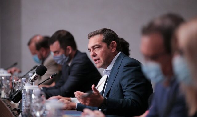 Τσίπρας: Δυστυχώς επιβεβαιώθηκε ο φόβος μας για πρωτοφανή υφεση