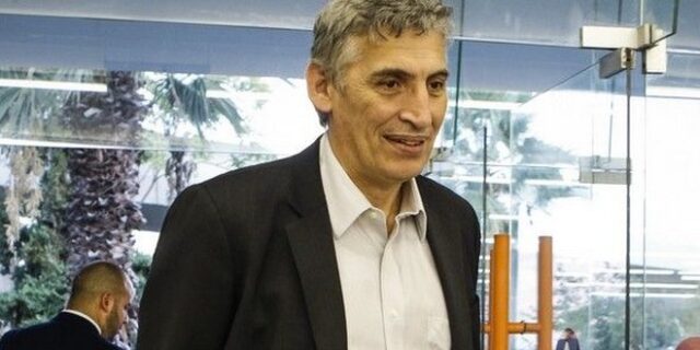 Στη ΓΑΔΑ ο Φασούλας για να αναφέρει παρενόχληση και εκφοβισμό
