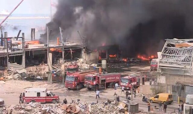 Βηρυτός: Μεγάλη φωτιά έναν μήνα μετά την έκρηξη