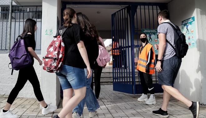 Κορονοϊός: Τρία κρούσματα σε τρία σχολεία στη Θεσσαλονίκη