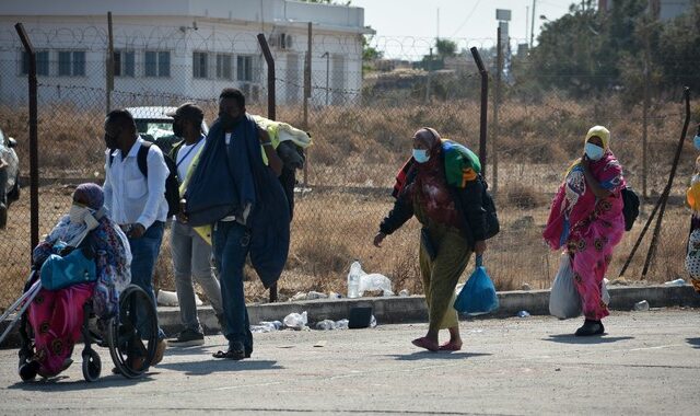 H Γερμανία έτοιμη να υποδεχτεί 1.500 πρόσφυγες από ελληνικά νησιά