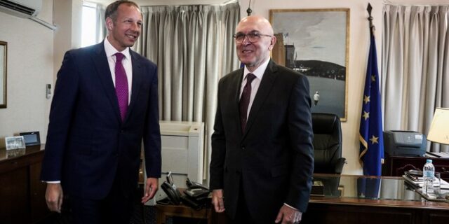 Τις εγκαταστάσεις των IGB και ENERGEAN επισκέφτηκε ο Φάνον συνοδεία Φραγκογιάννη