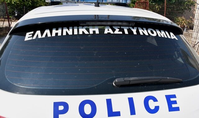 Καστοριά: Βρέθηκαν όπλα και εκρηκτικά έξω από την πόλη