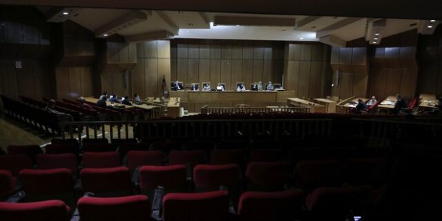 Δημοτικό Συμβούλιο Δήμου Αθηναίων για ΧΑ: “Να καταδικάσουμε το φασισμό και το ναζισμό”