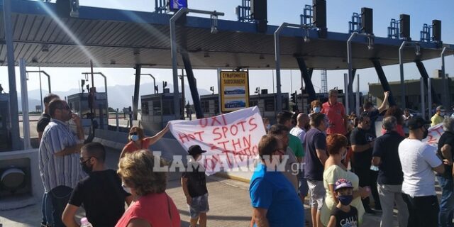 Καμένα Βούρλα: Η διαμαρτυρία της ντροπής απέναντι σε αθώα παιδιά