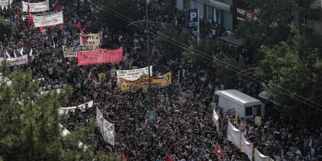 Δίκη Χρυσής Αυγής: Το βίντεο του NEWS 24/7 τη στιγμή της απόφασης – Η ιαχή που θα μείνει στην ιστορία