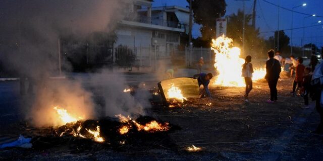 Εντάσεις σε όλη τη χώρα για τον φόνο 18χρονου ρομά – Αστυνομικοί τραυματίες από σκάγια