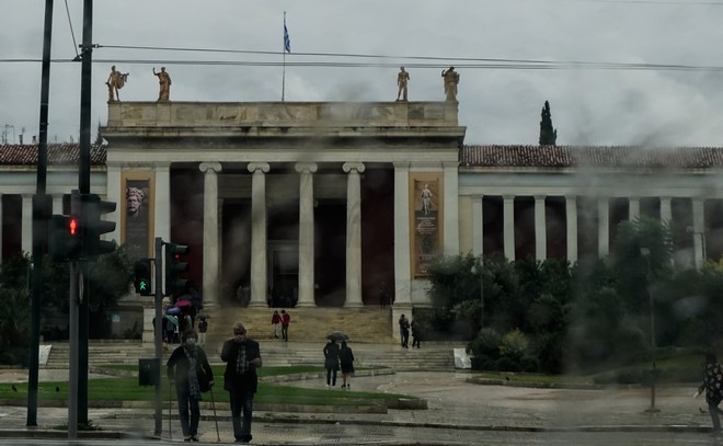 Με τοπικές νεφώσεις και λίγα φαινόμενα θα κυλήσουν οι επόμενες ημέρες