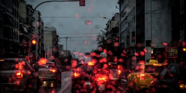 Κακοκαιρία Κίρκη: Καταστροφές σε Χανιά, πλημμύρες σε Εύβοια – Πού κατευθύνεται