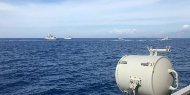 Ο στόλος μας γύρω από το Καστελόριζο – Σε στενό κλοιό το Oruc Reis