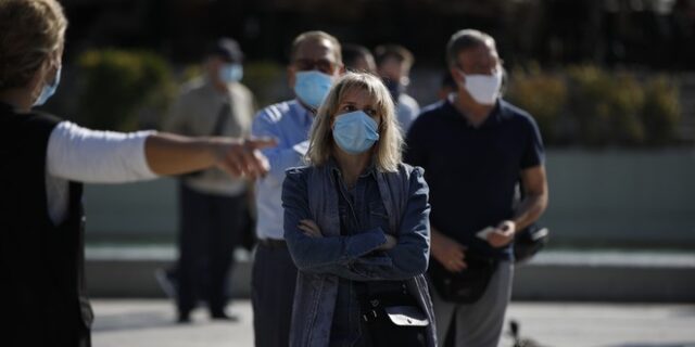 Καπραβέλος: Τα rapid test δεν μπορούν να ανιχνεύσουν το μεταλλαγμένο στέλεχος