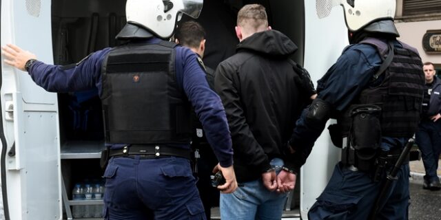 Λαμία: Χειροπέδες σε πατέρα και γιο που διακινούσαν επικίνδυνο ναρκωτικό