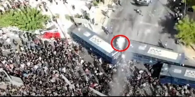 Η απάντηση του Υπ.Προ.Πο. για τα επεισόδια στη δίκη της Χρυσής Αυγής
