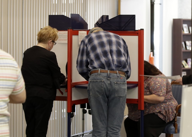 Αμερικανικές εκλογές: Ψηφίζουν και οι νεκροί, μπάχαλο για το αν μετρούν οι ψήφοι τους