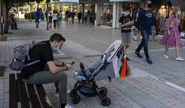 Σαρηγιάννης στο NEWS 24/7: 1.000 κρούσματα ημερησίως την τρέχουσα εβδομάδα – Πόσο θα μειωθούν αν τηρήσουμε τα μέτρα