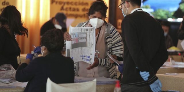 Βολιβία: Χωρίς σκιές η νίκη του Άρσε στις εκλογές