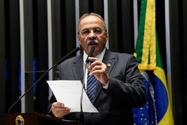 Βραζιλία: Γερουσιαστής πιάστηκε να κρύβει χρήματα στα… οπίσθιά του
