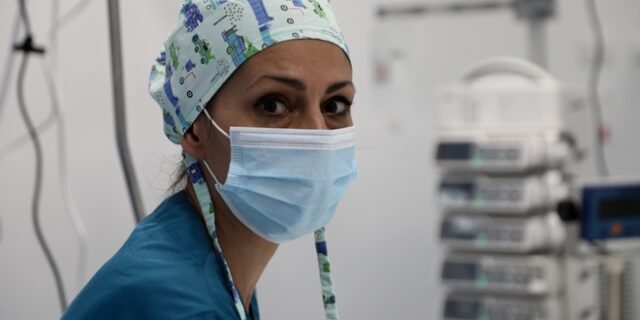 Kρήτη-κορονοϊός: Σε καραντίνα 10 γιατροί και νοσηλευτές
