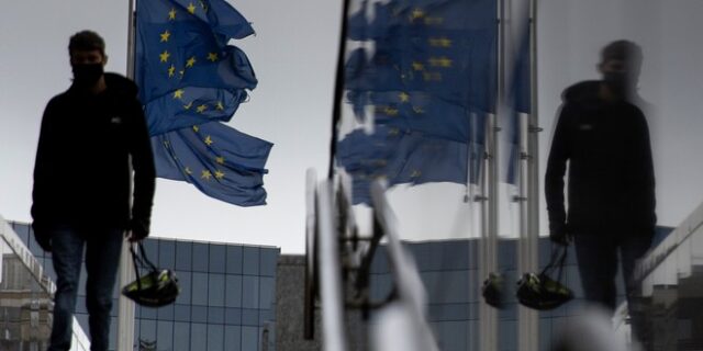 Κομισιόν: Αυτά είναι τα νέα μέτρα για την αντιμετώπιση του κορονοϊού