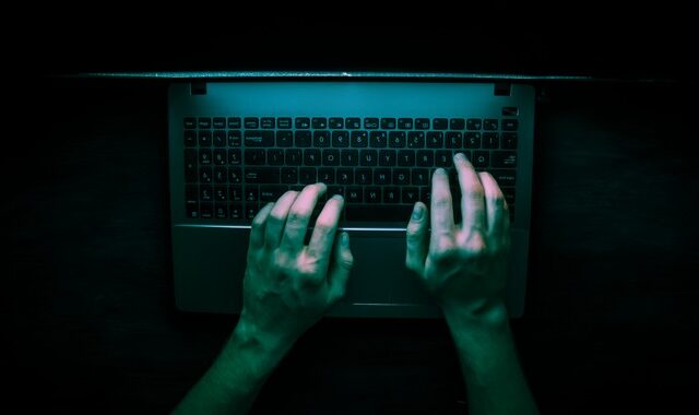 Έρευνες της Europol για υπόθεση παιδικής πορνογραφίας οδηγούν στην Κρήτη