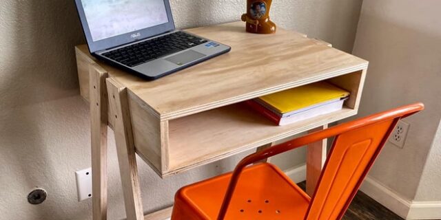 ΗΠΑ: Έφτιαξαν “σπιτικά” θρανία για την εξ αποστάσεως εκπαίδευση